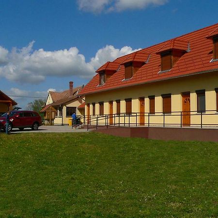 S'Schnoganeschd Villa Nemesvid Dış mekan fotoğraf