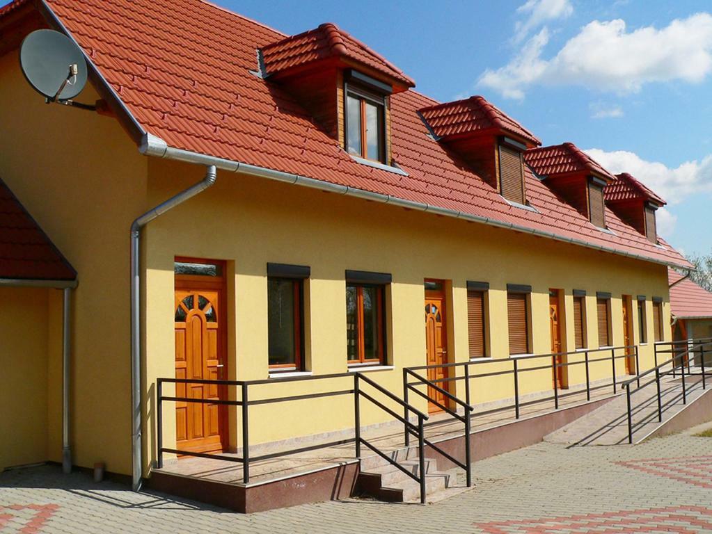 S'Schnoganeschd Villa Nemesvid Dış mekan fotoğraf
